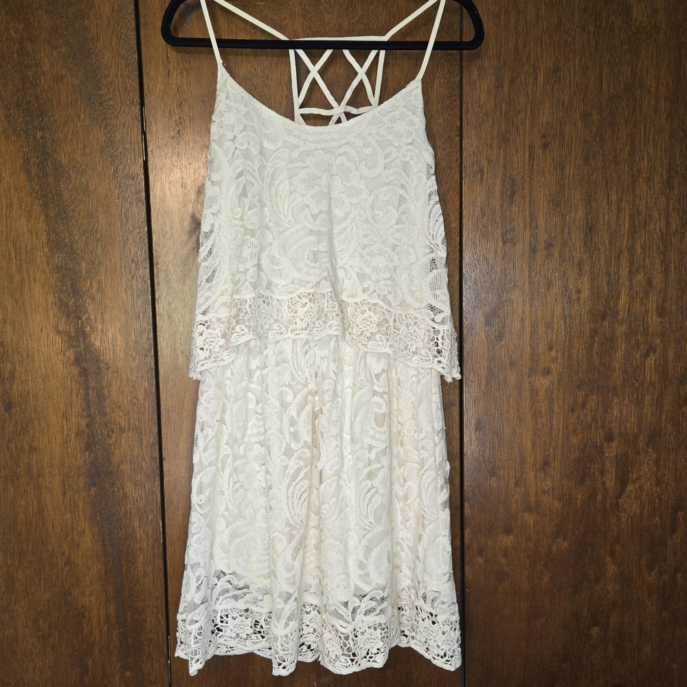 Gianni‎ Bini Crochet Lace Tiered Strappy Tiered Dress Size Medium